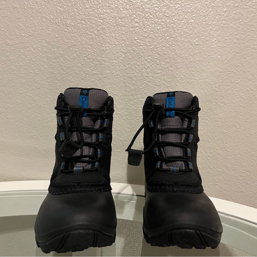 Columbia kids winter boots
